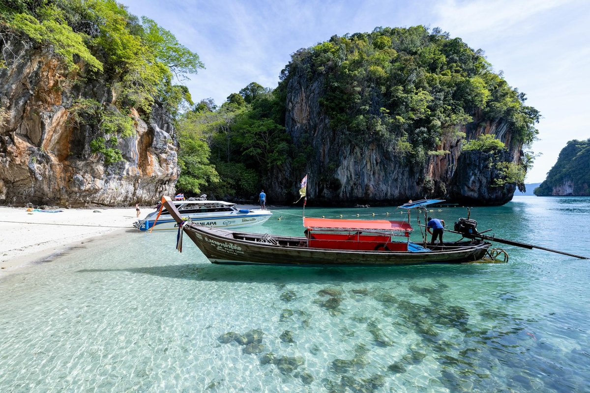 Chao Lao Beach