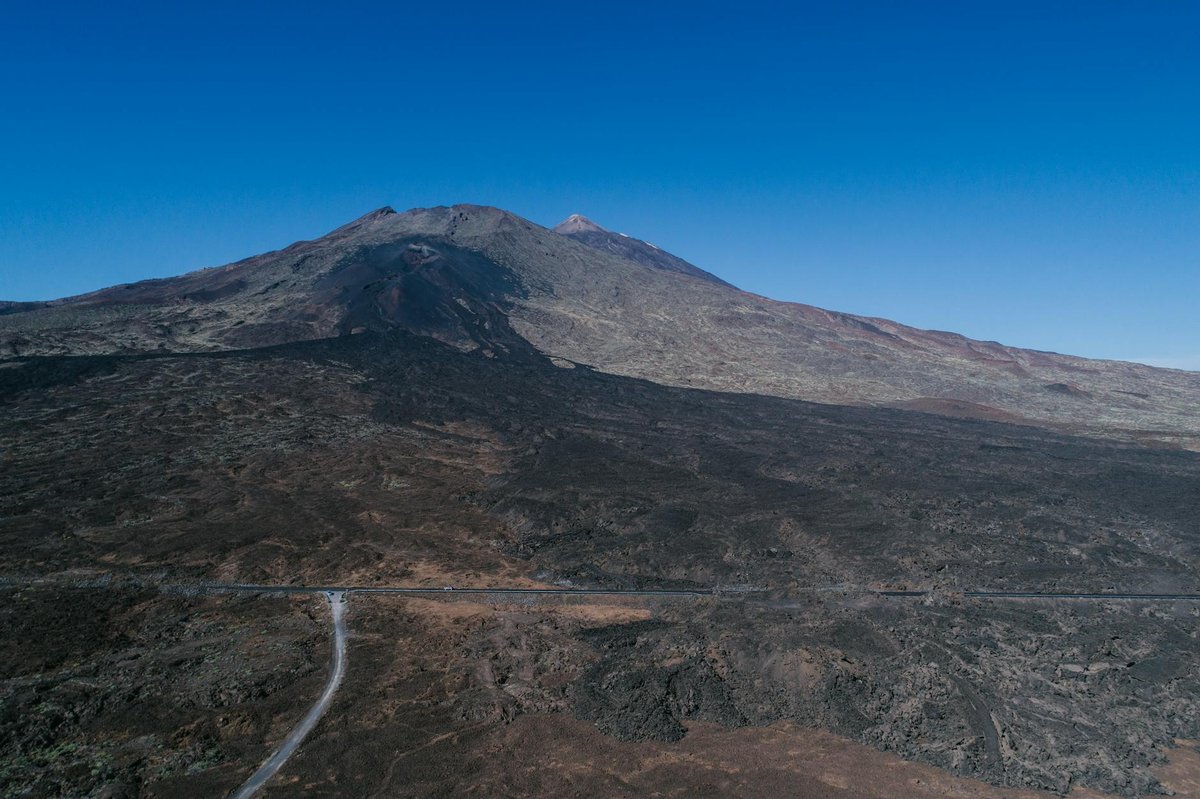 Aiguanegra volcano
