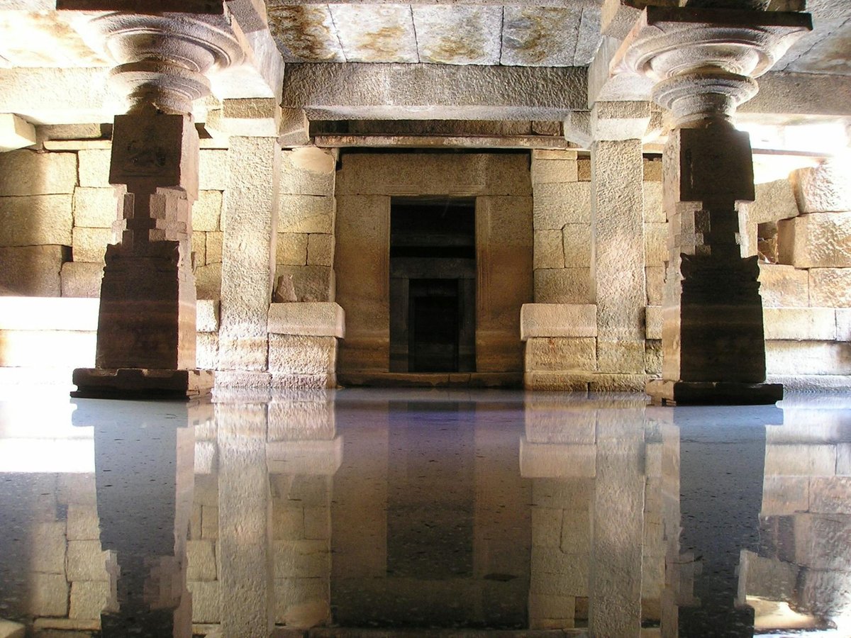 Adhi Ratneswarar Temple