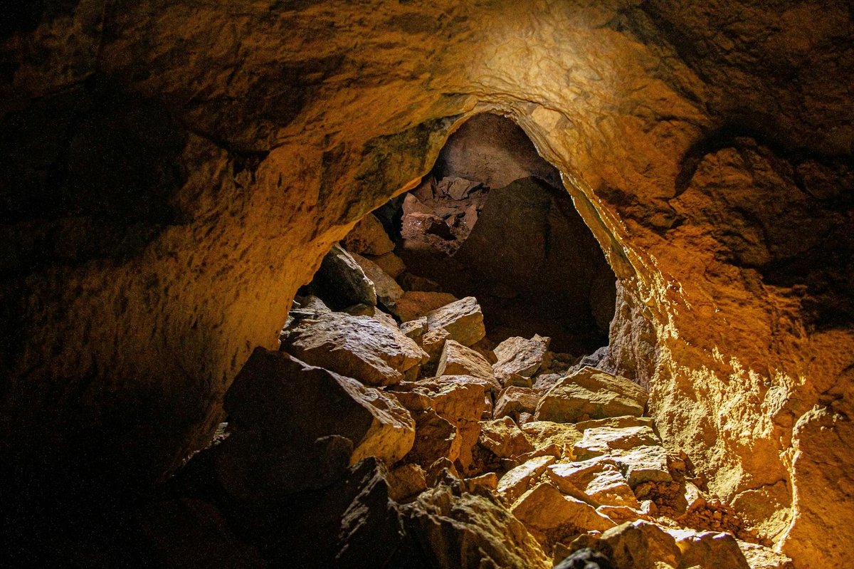 Crag Cave