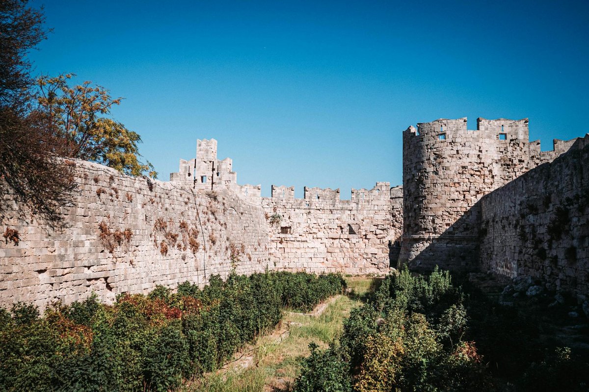 Akova Castle
