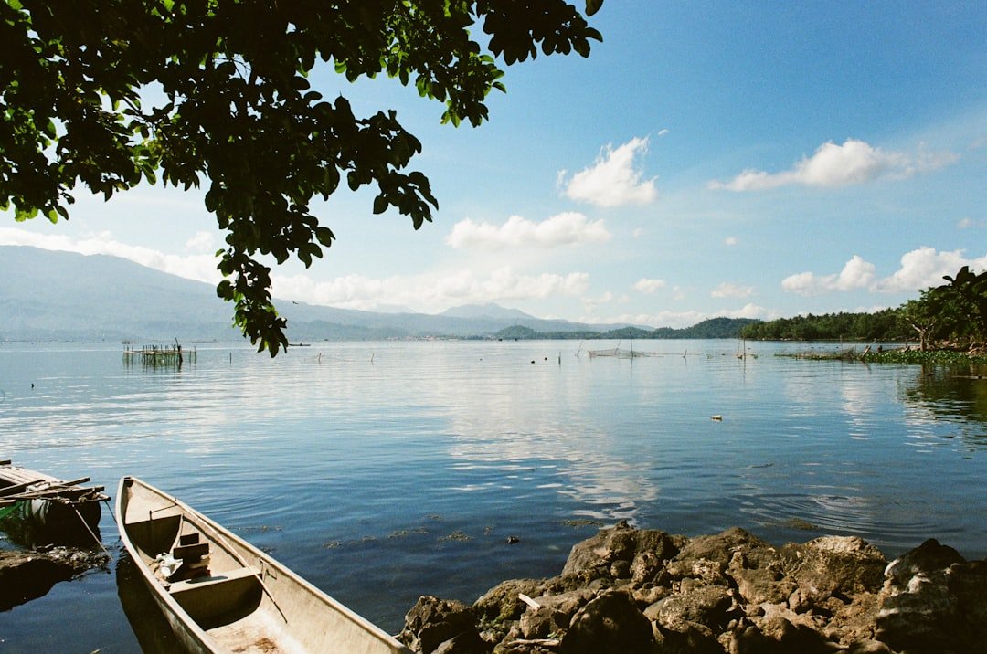 Dinagaraen Lake