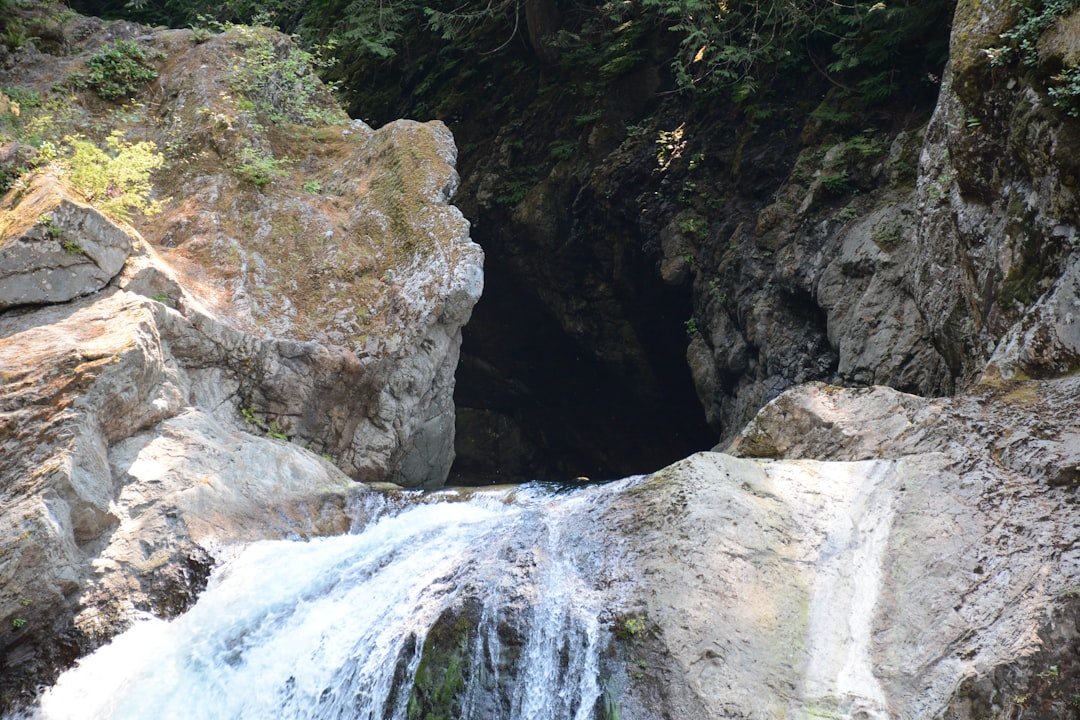Screaming cave