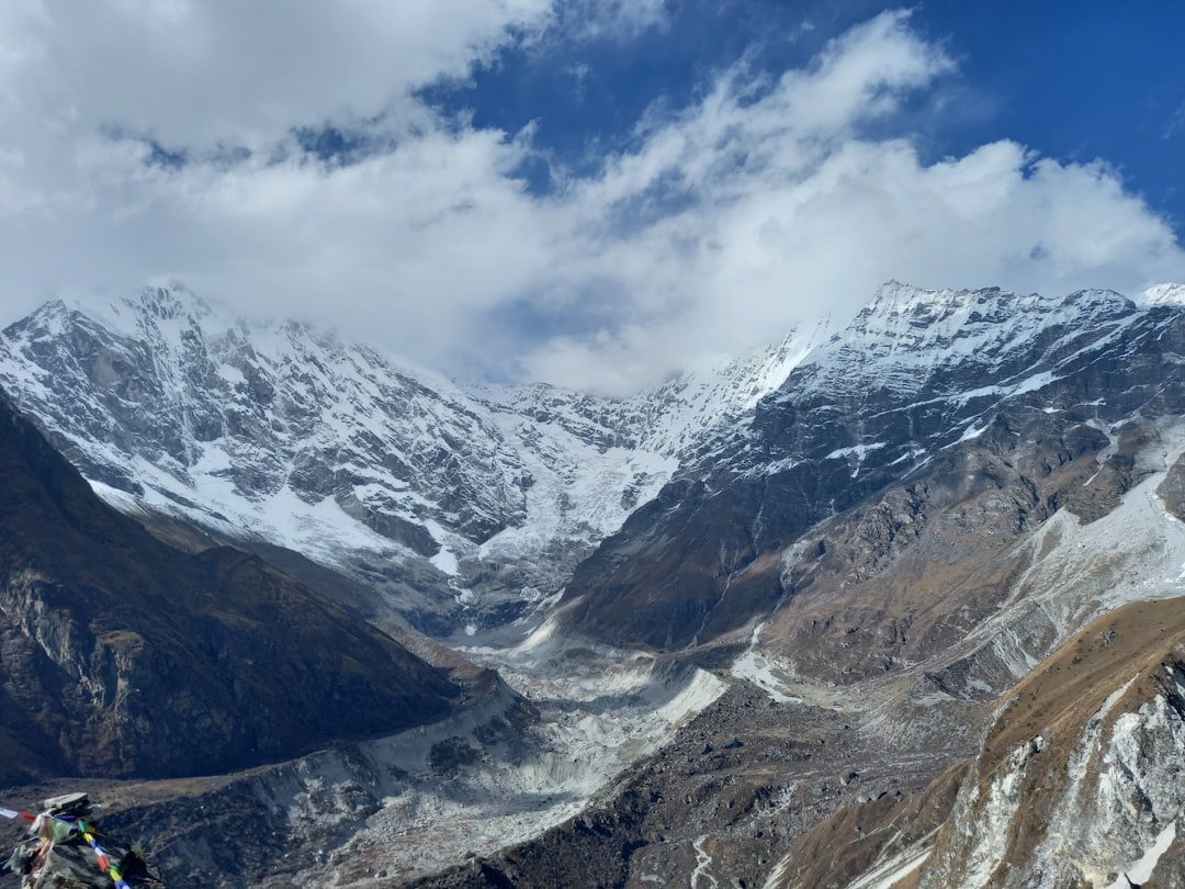 Nupchu Glacier