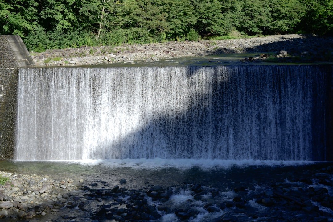 Cleve Garth Falls