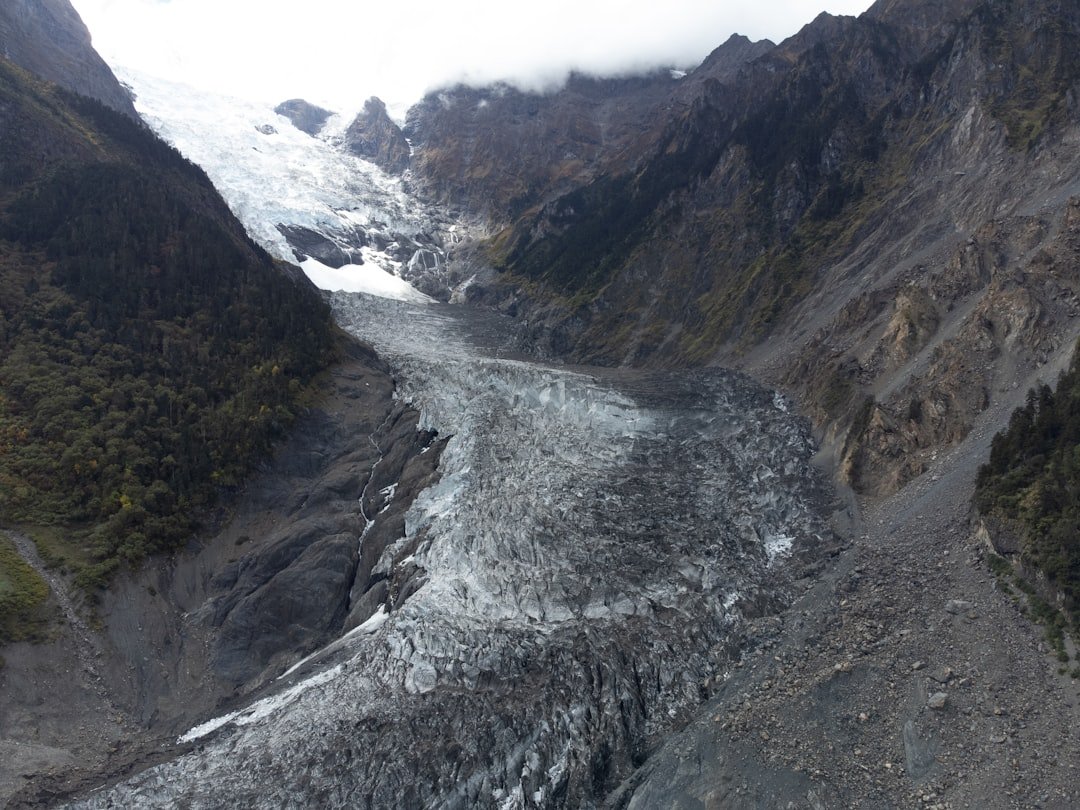 Chemayungdung Glacier