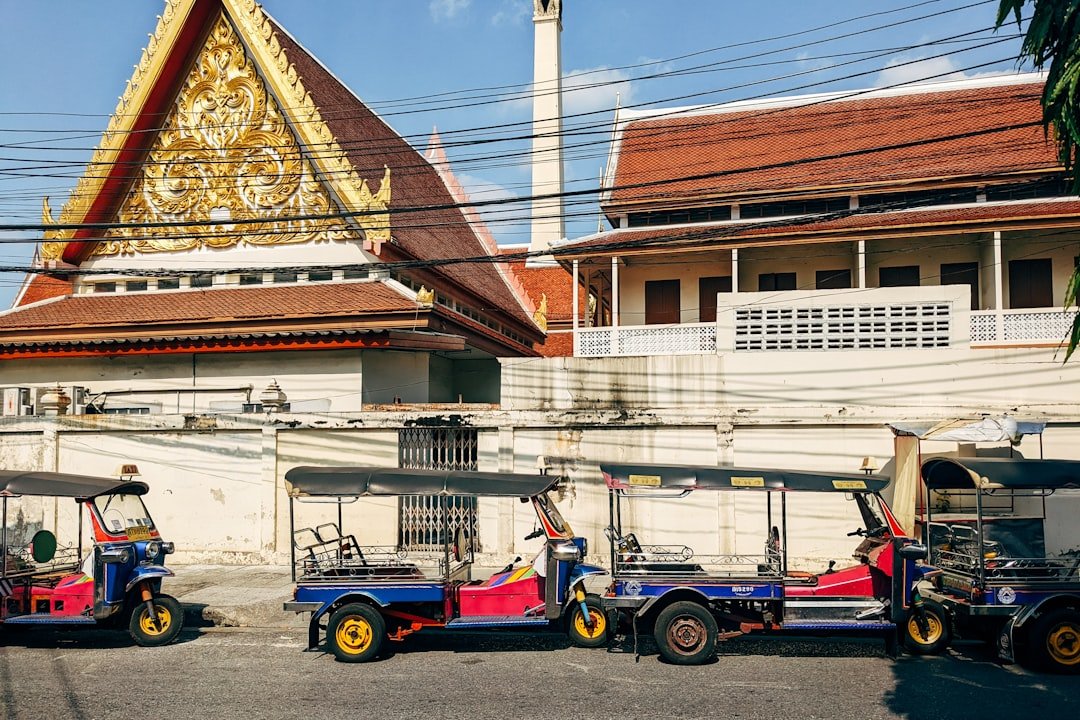 Ang Kep Nam Huai Luek