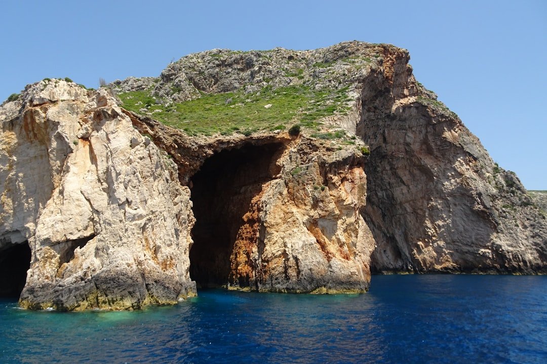 Cave of Agioi Theodori Avanta