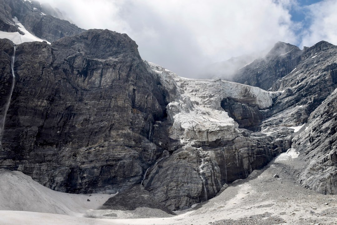 Zadezan Glacier