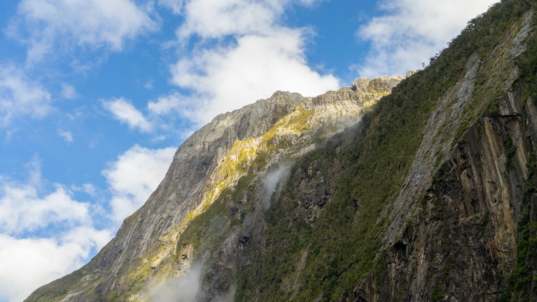 Aniwhaniwha Falls