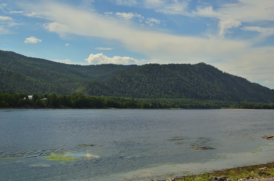 Lake Boomerang