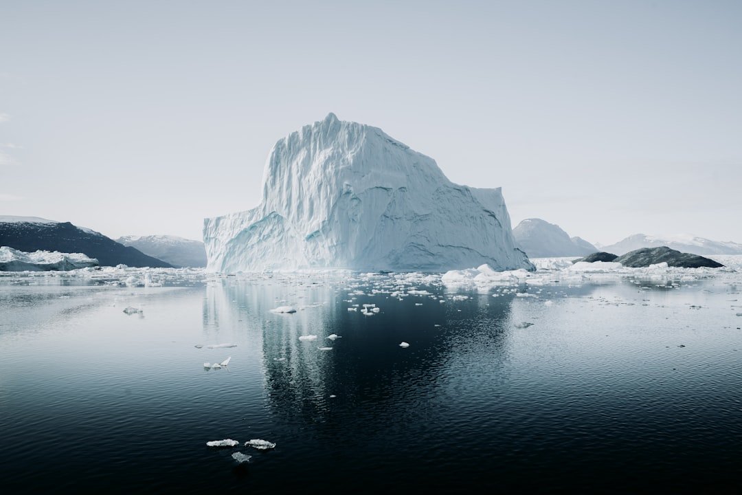 Ejnar Glacier