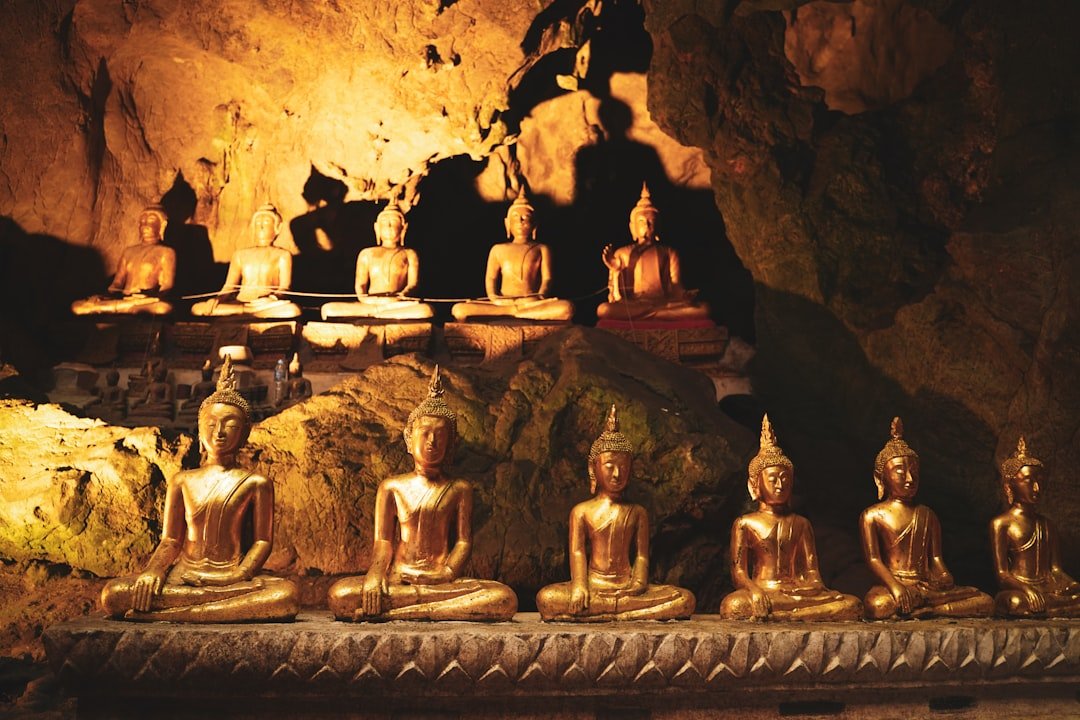 Khao Chang Hai cave