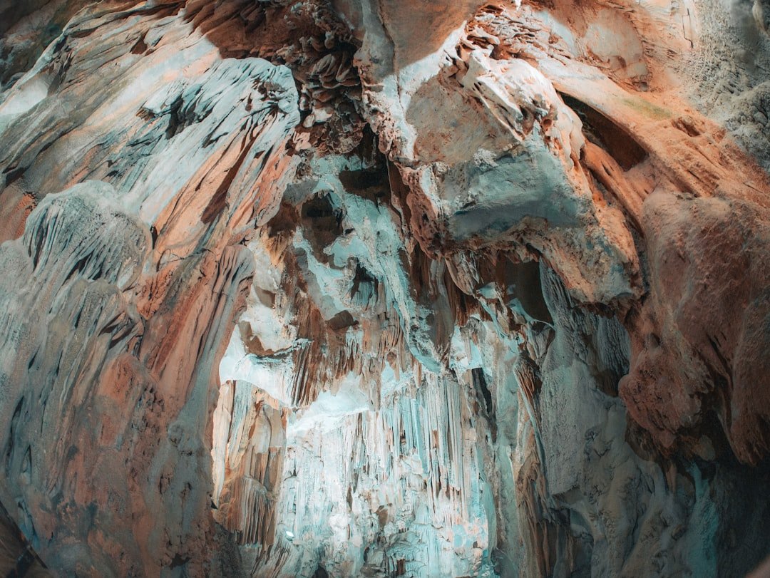 Kalo Caves