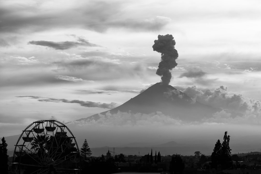 Volcán Tres Cruces