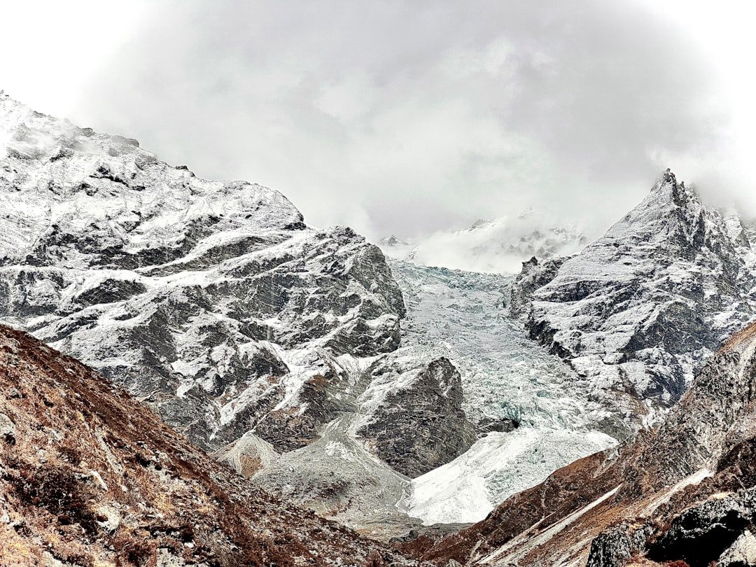 Kyimoshung Glacier