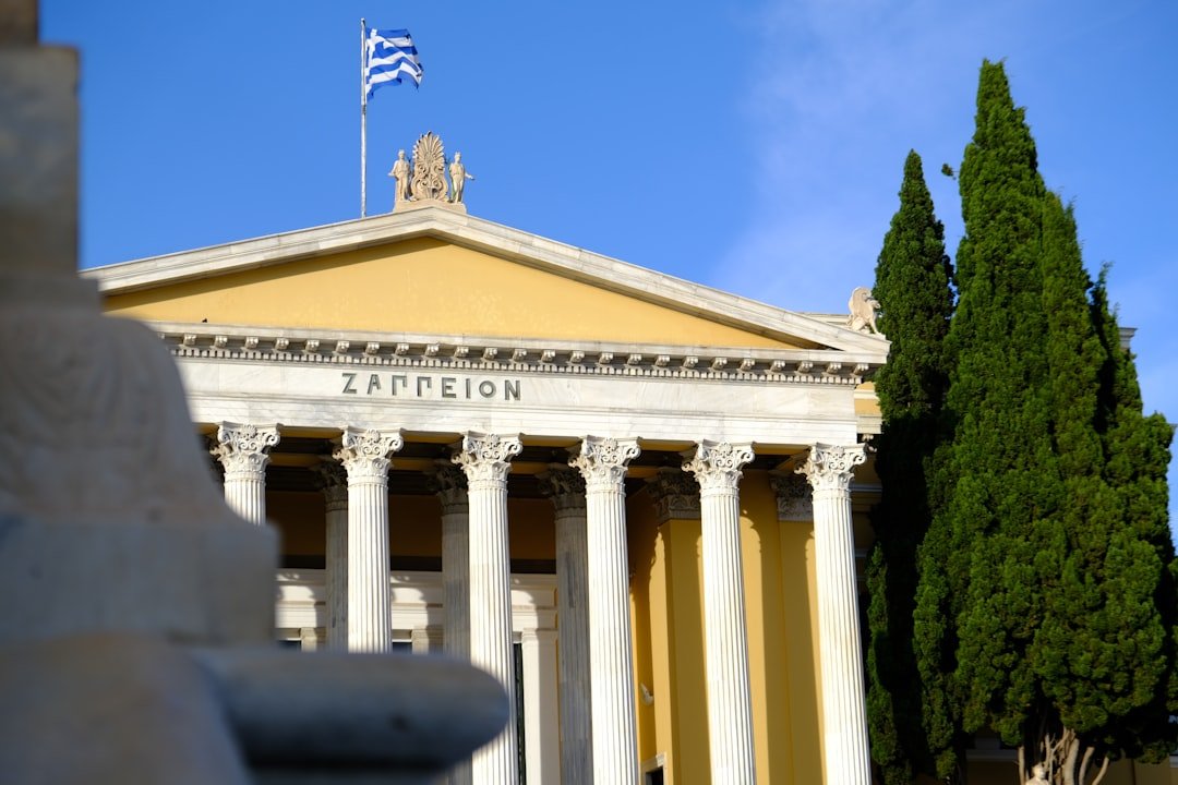 Dikteon Andron