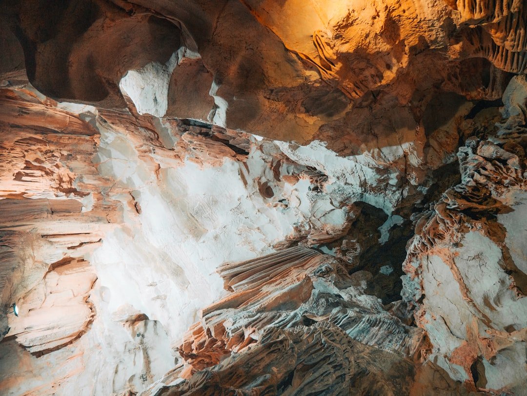 Aşağımitvan Caves
