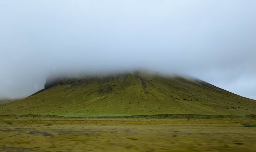 Regnbuðajöklar
