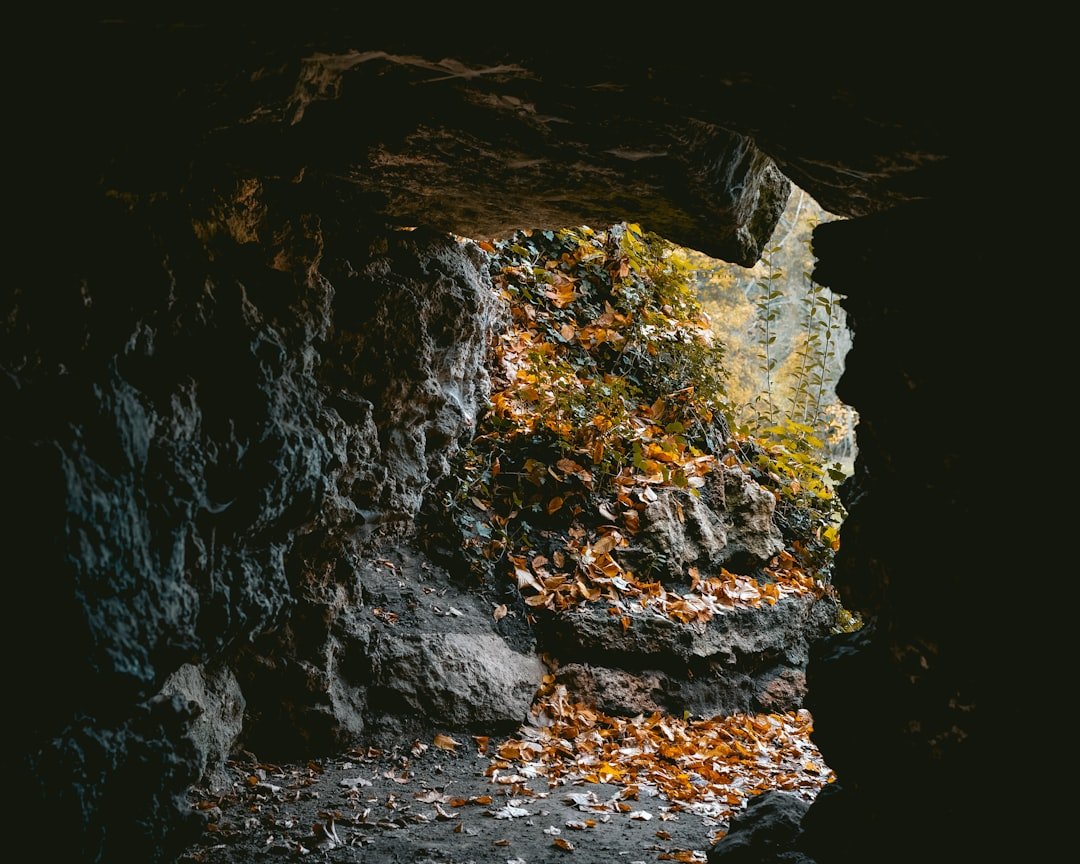 Kapalıin Cave