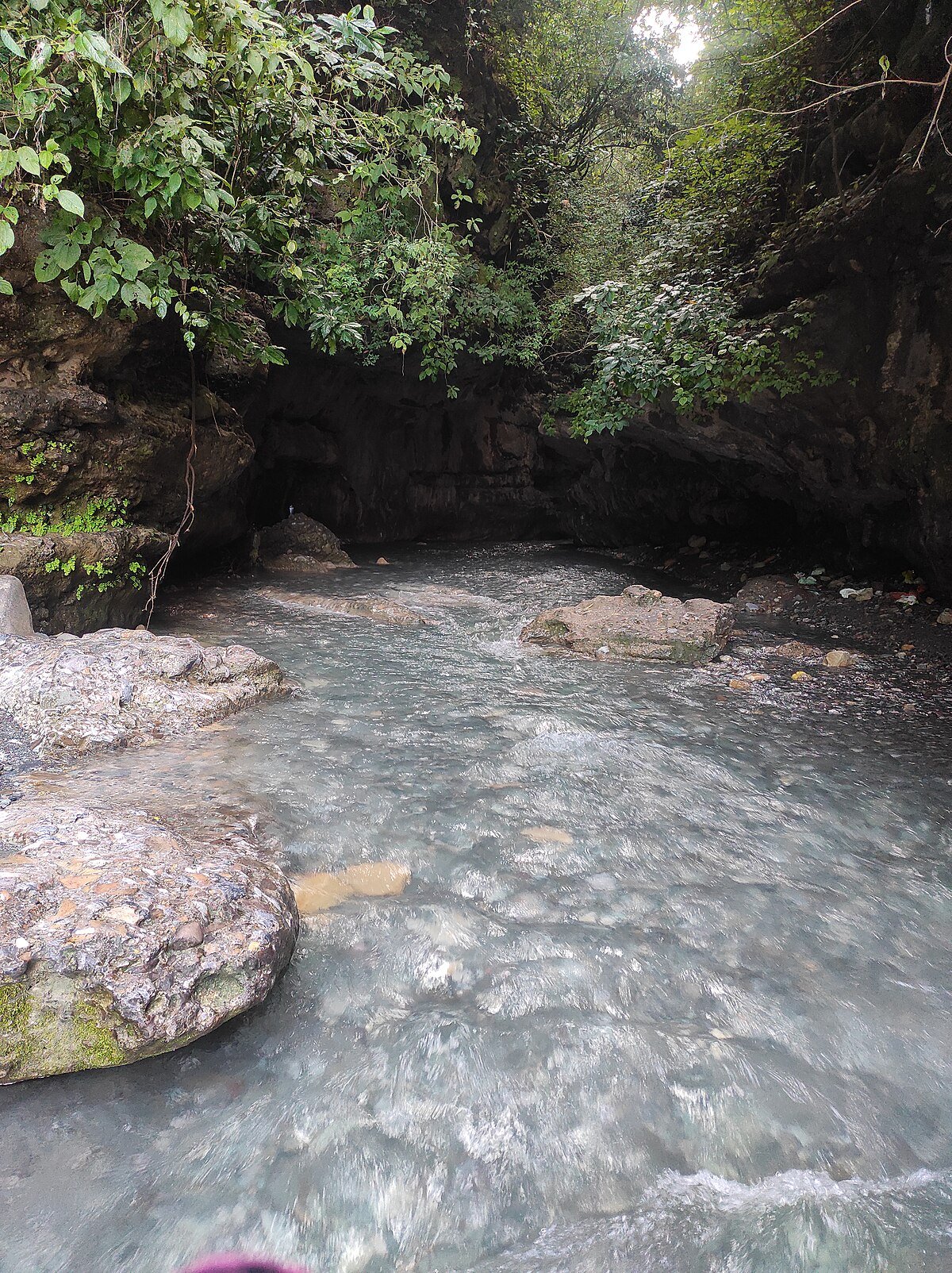 Robbeis Cave