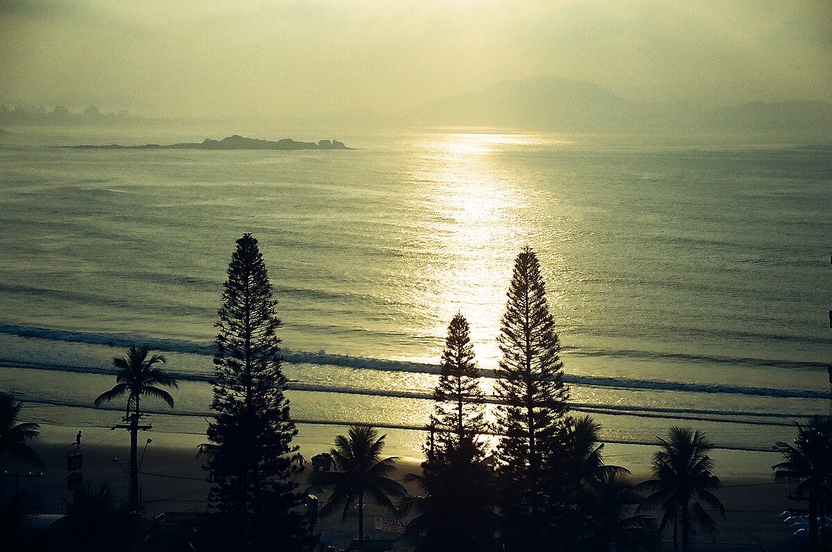 Astúrias Beach
