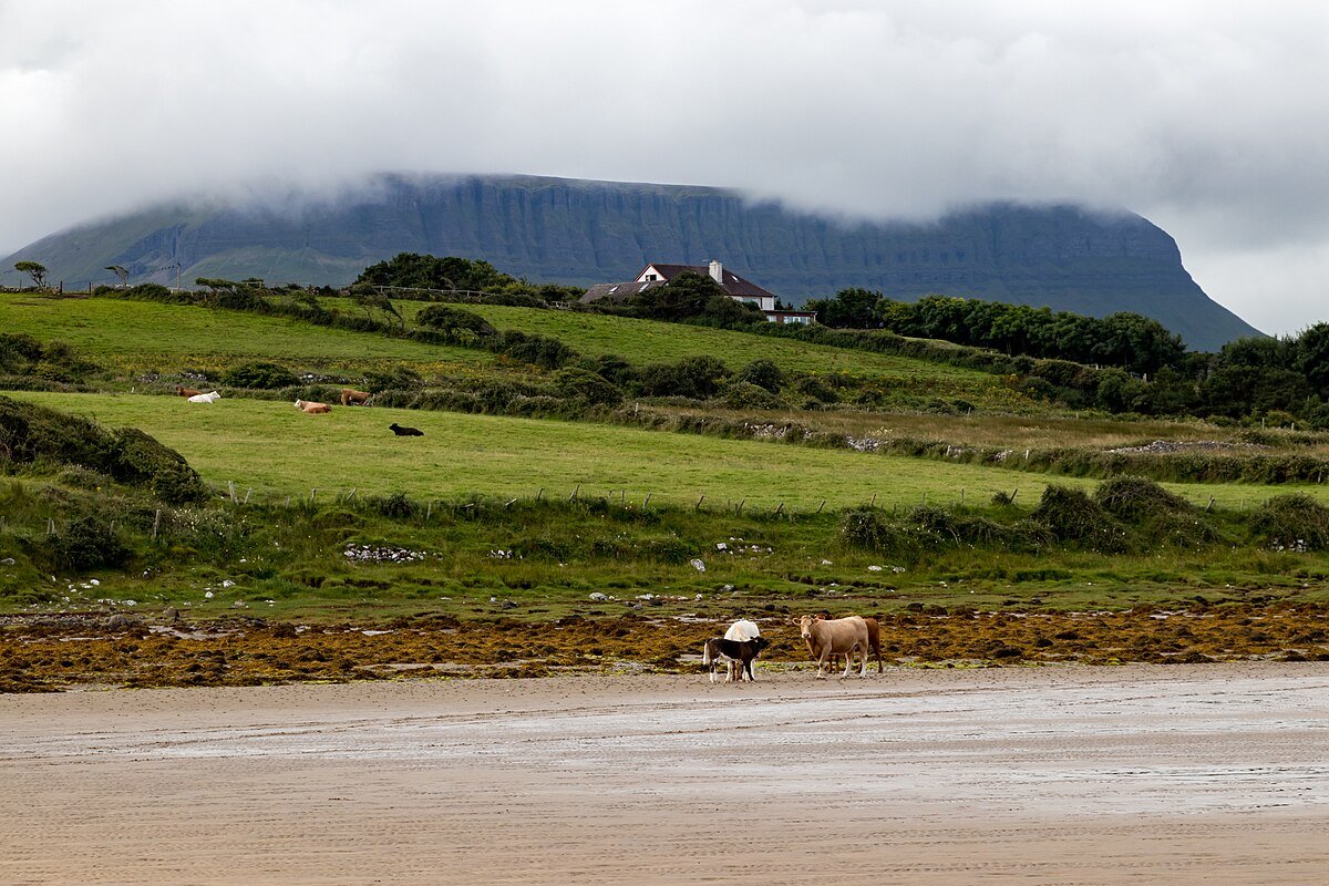 Trawalua Strand