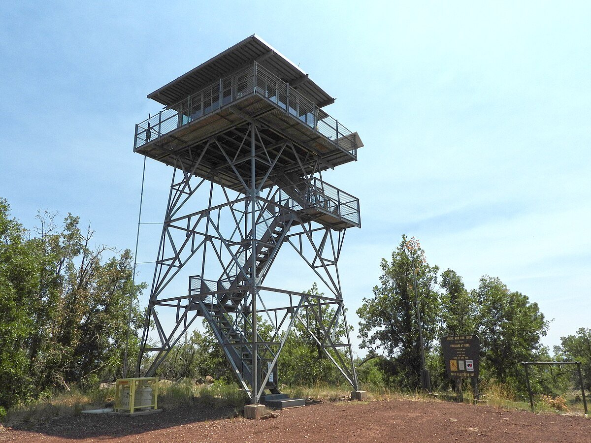 Apache Maid Lookout