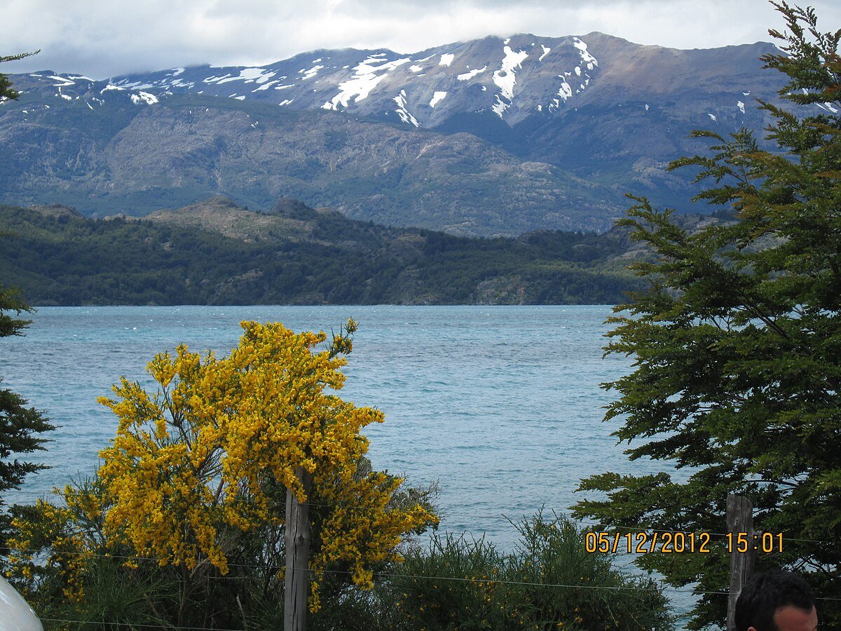 Baja lake