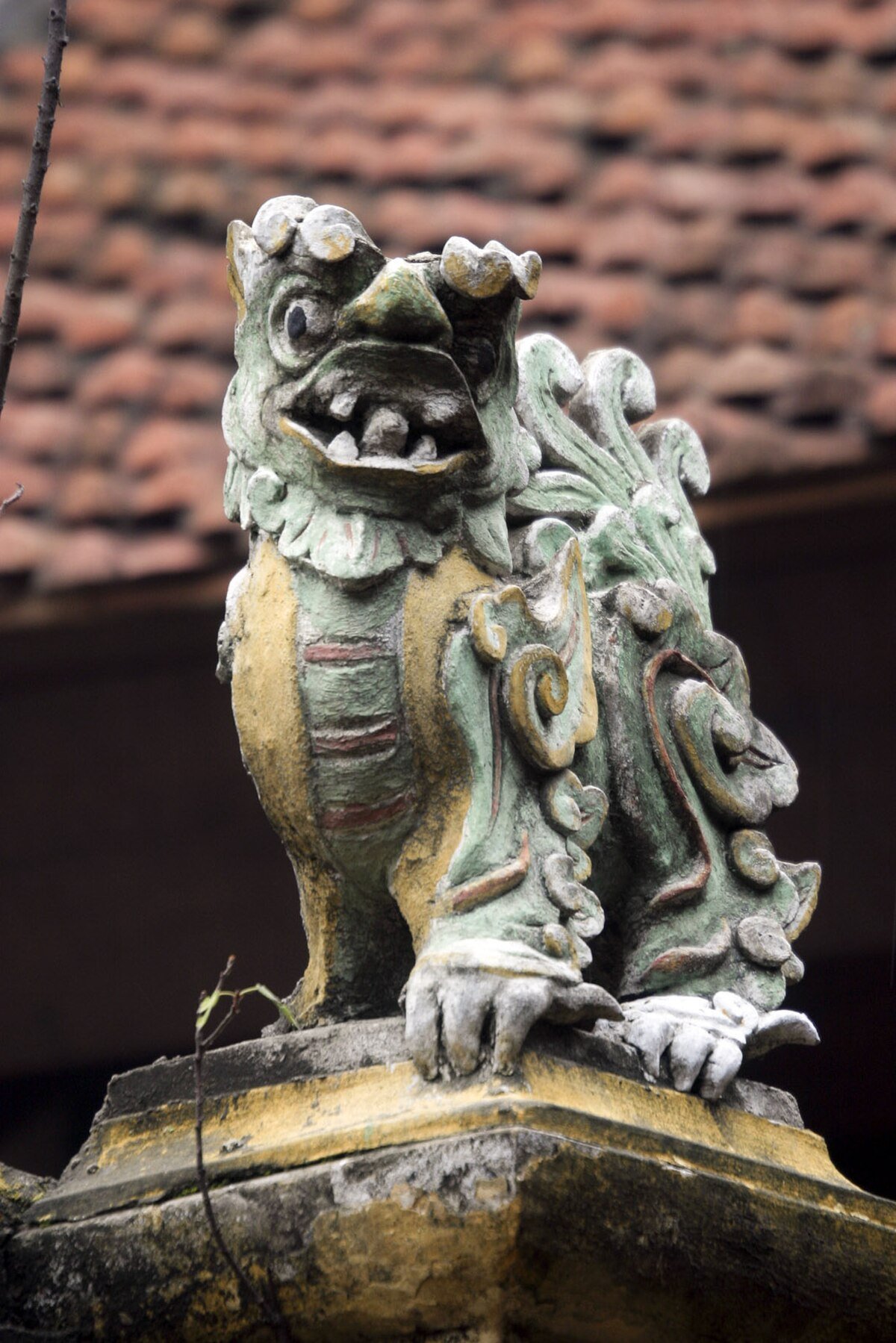 Bach Ma temple
