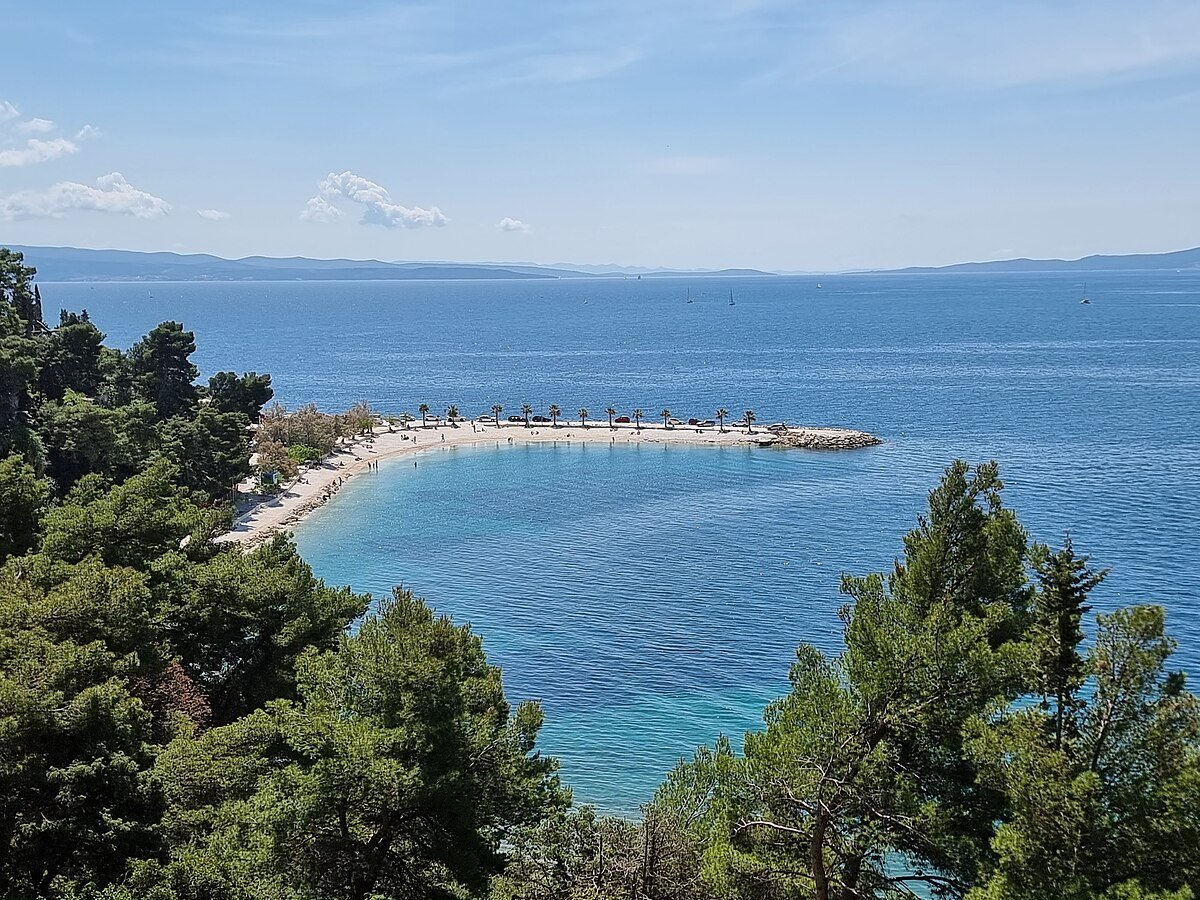 Kašjuni Beach