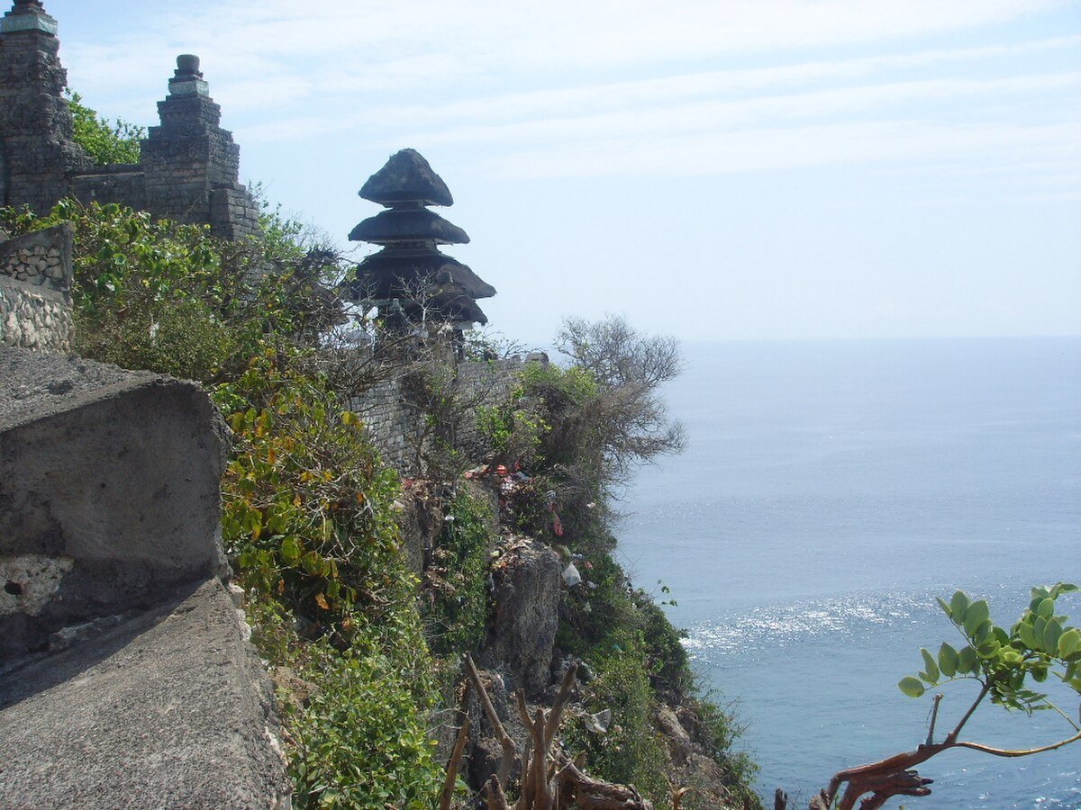 Pantai Suluban