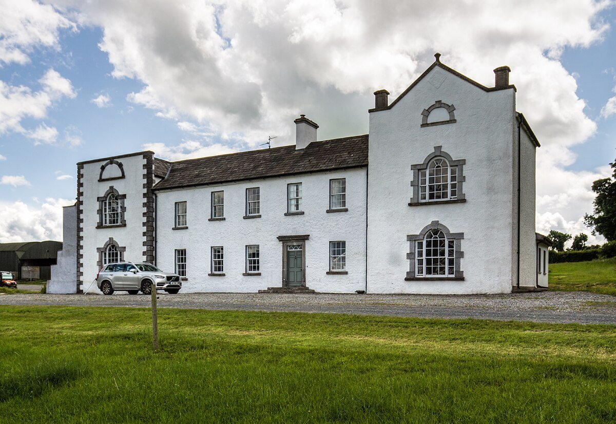 Clareen Lough