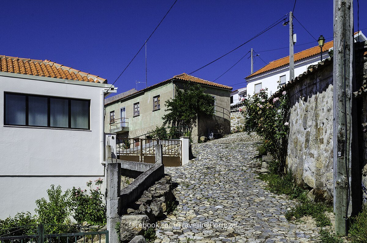 Castelo de Longroiva