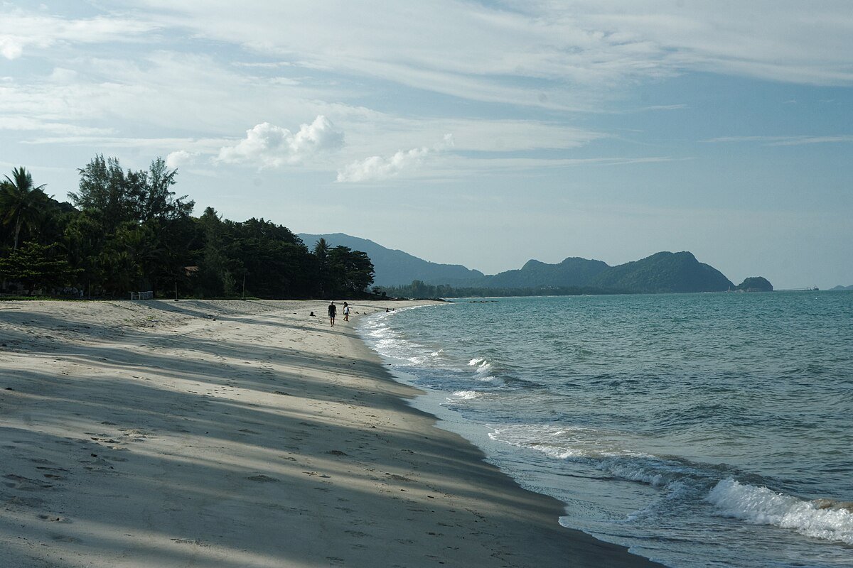 Nai Phlao Beach