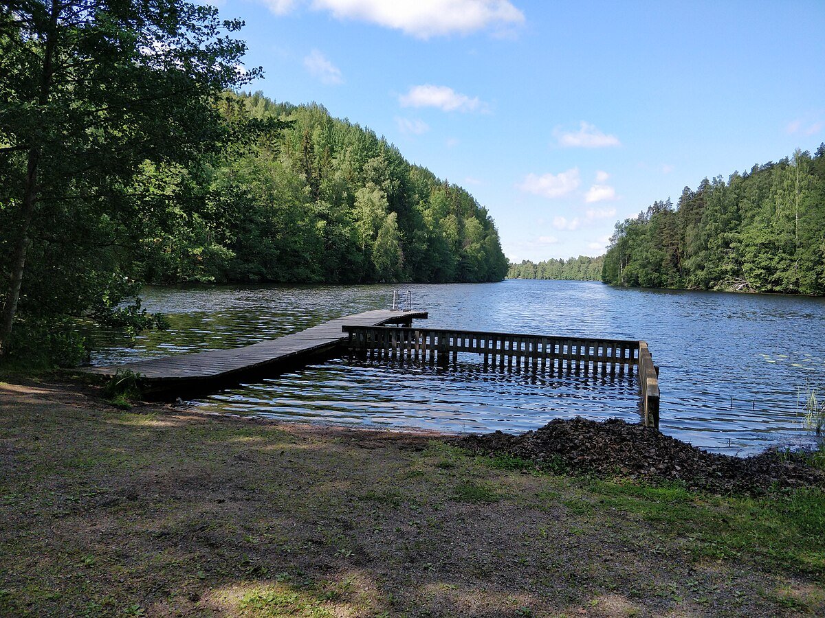 Pitkäjärvi beach