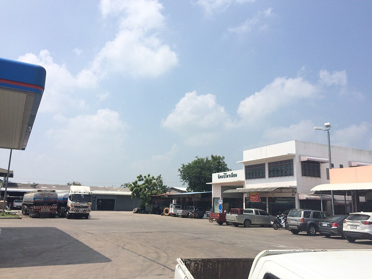 Ang Kep Nam Chonlaprathan Ban Lalom Sai