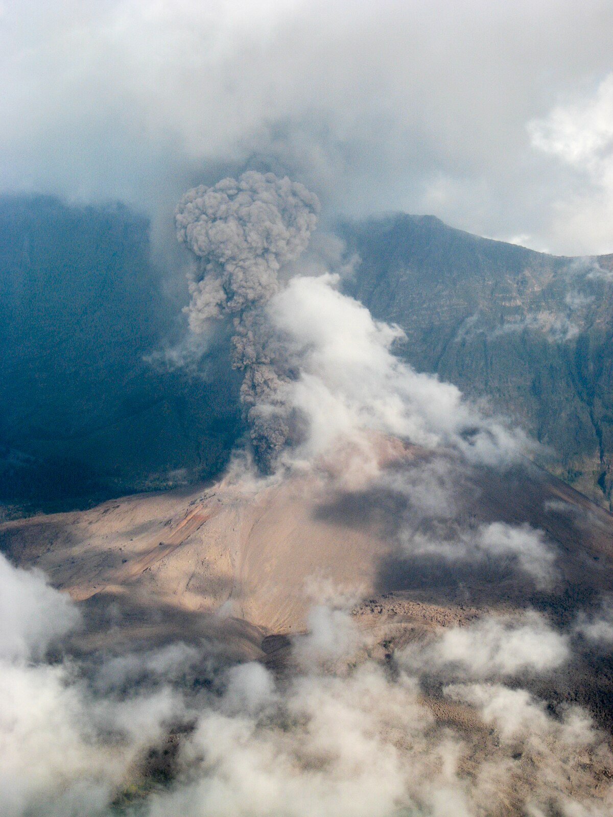 Gunung Barujari