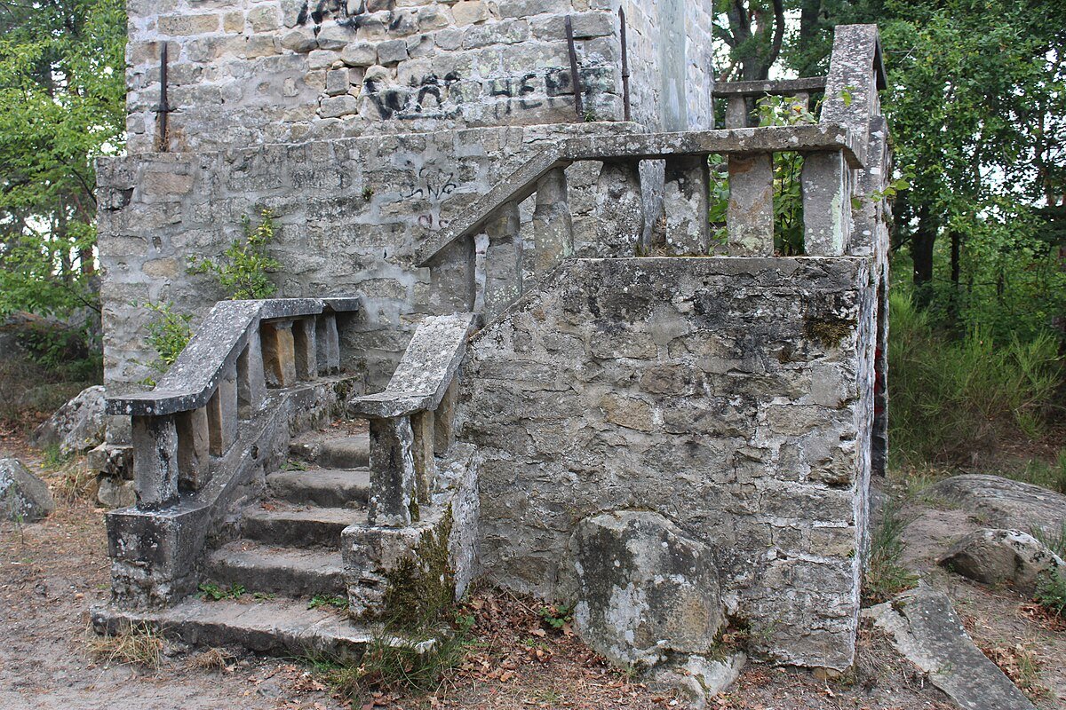 Samois Tower