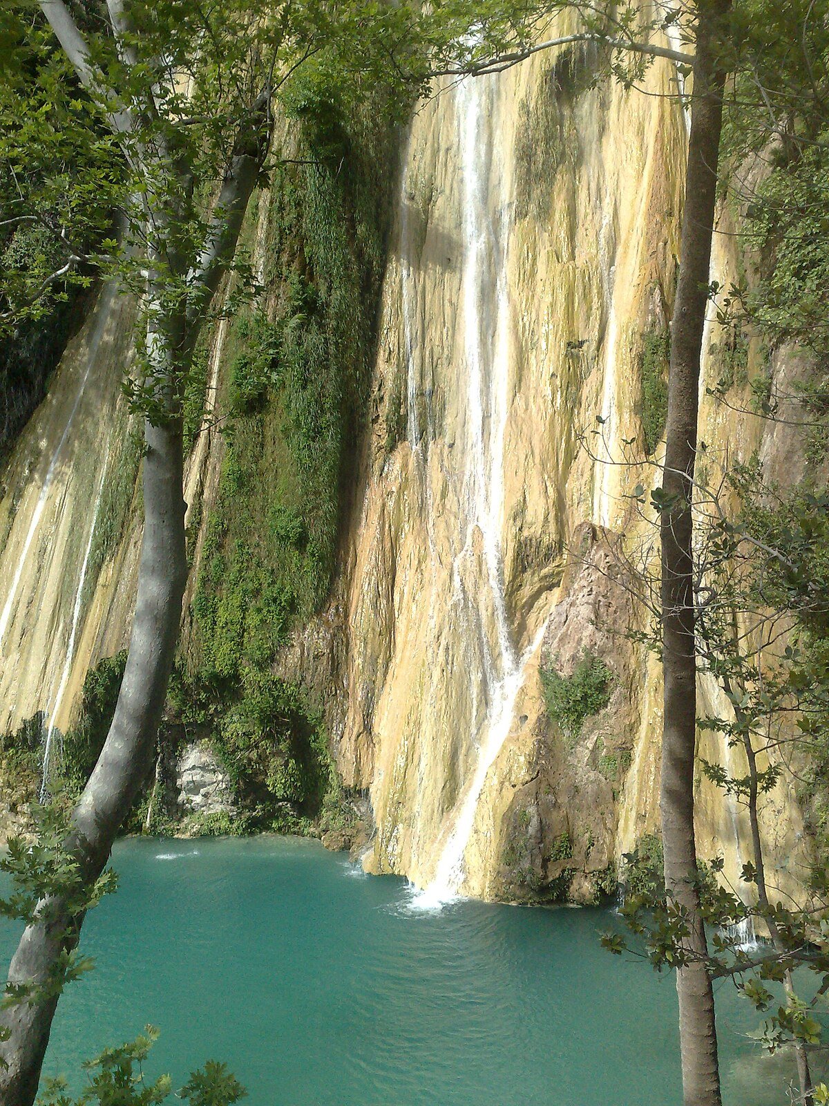 Uçansu Falls