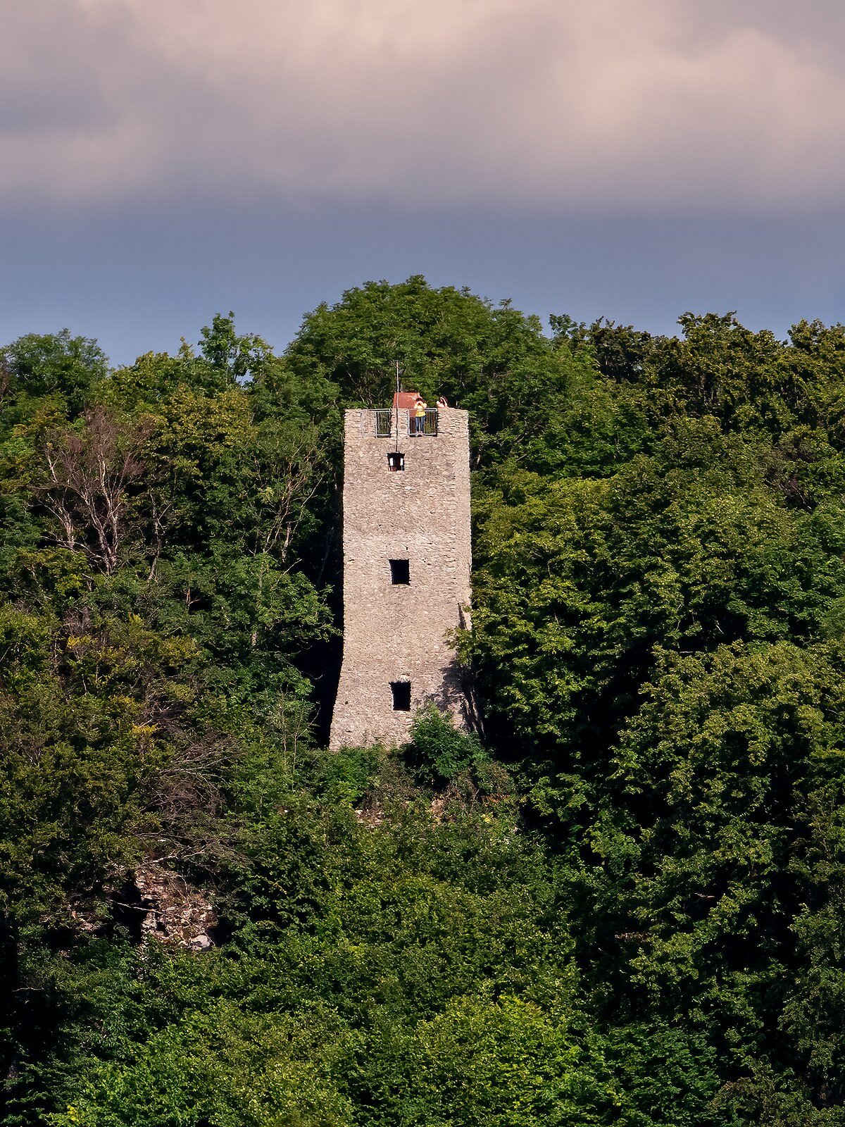 Aussichtsterrasse Burg Feuerstein 2; Burg Feuerstein 4; Burg Feuerstein 6; Burg Feuerstein 8; Burg Feuerstein 10; Burg Feuerstein 12; Burg Feuerstein 14; Burg Feuerstein 16 in Ebermannstadt