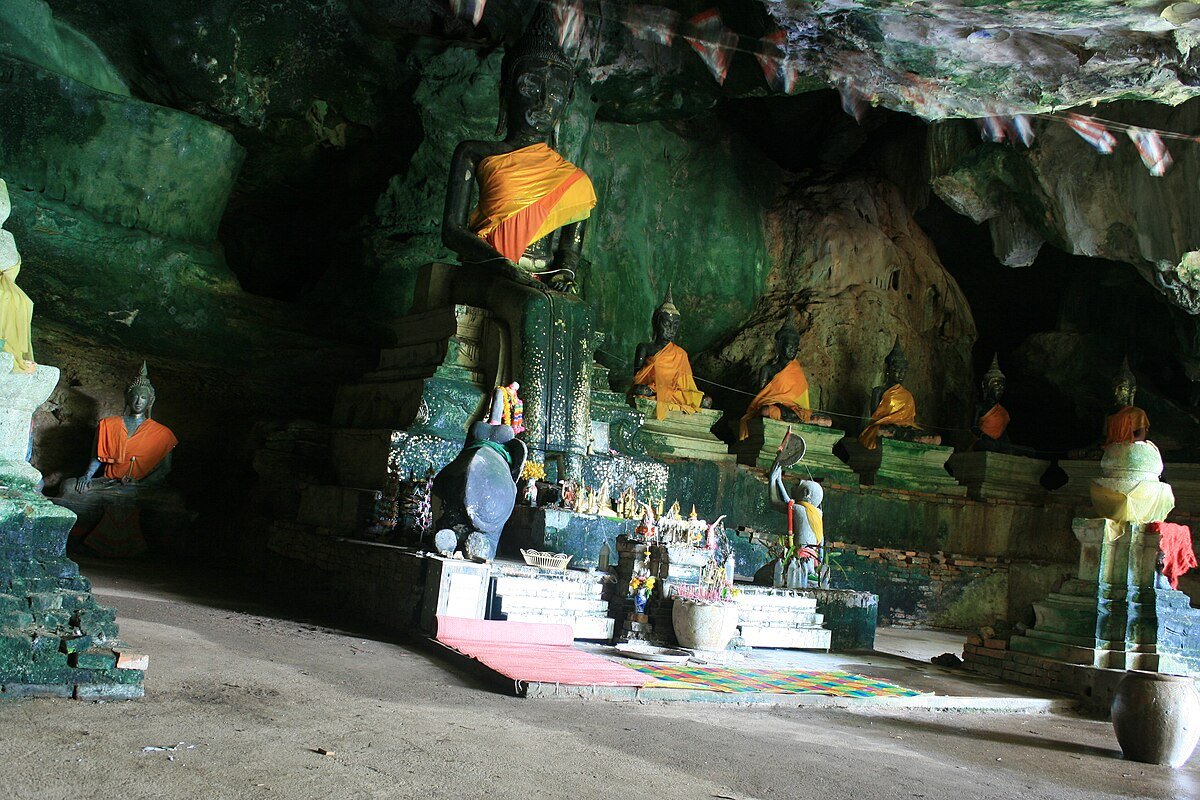 Singkhon cave