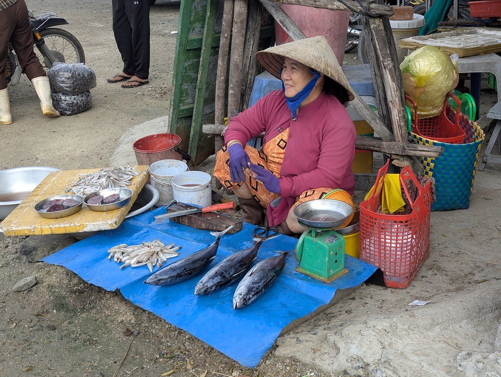 Bãi Hòn Cat Tham