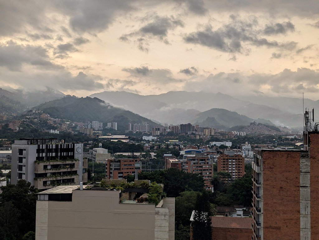 Alto Avendano