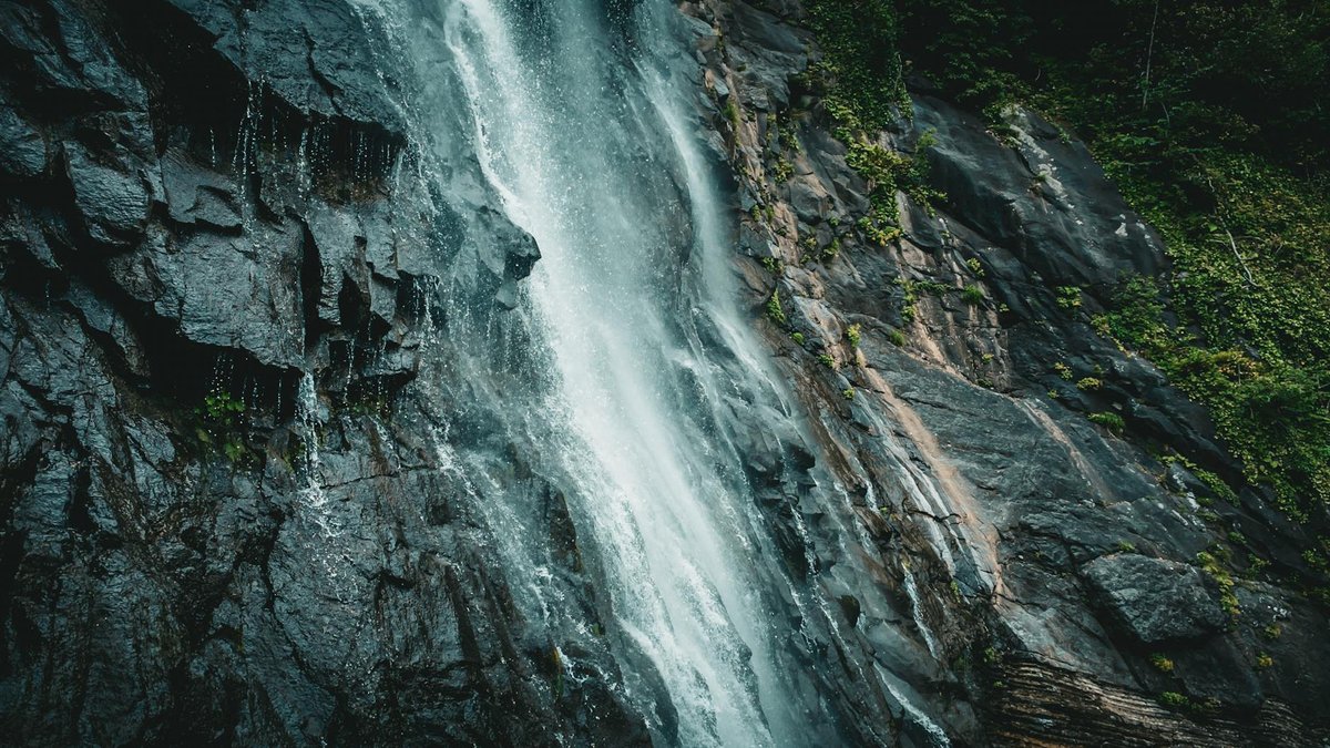 Hikarapada Waterfall