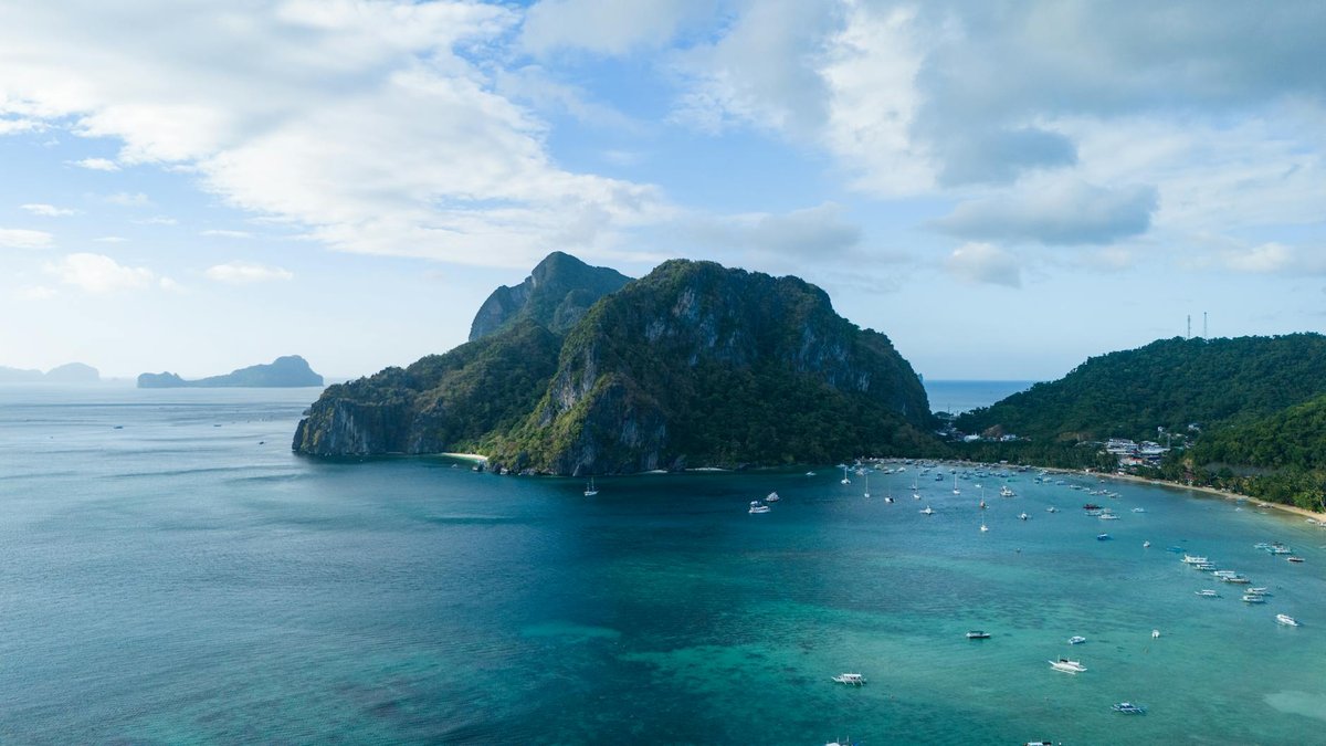 Pinagmangalokan Beach