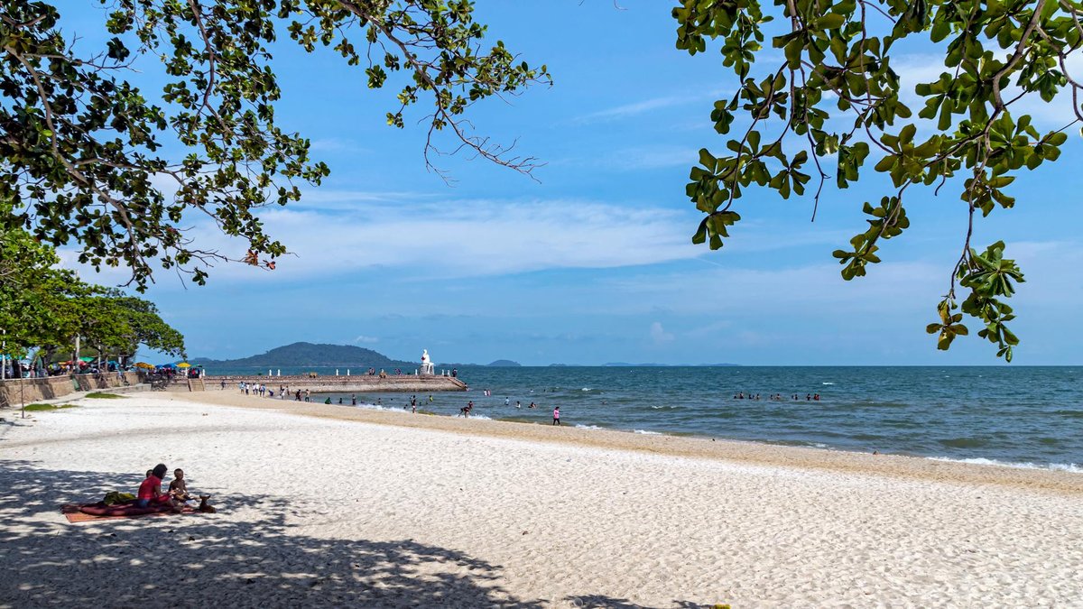 Ang Kep Nam Ban Saban Sanuan