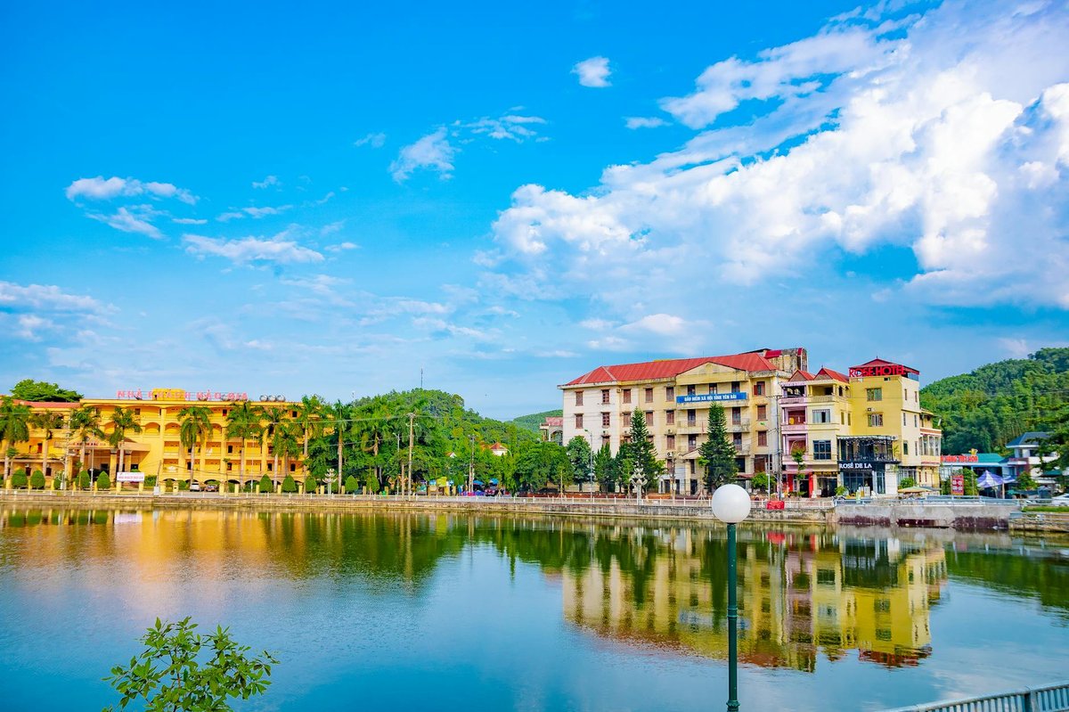 Hồ Tam Hóa