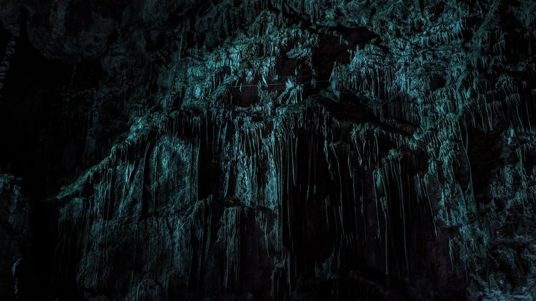 Haveyna Cave