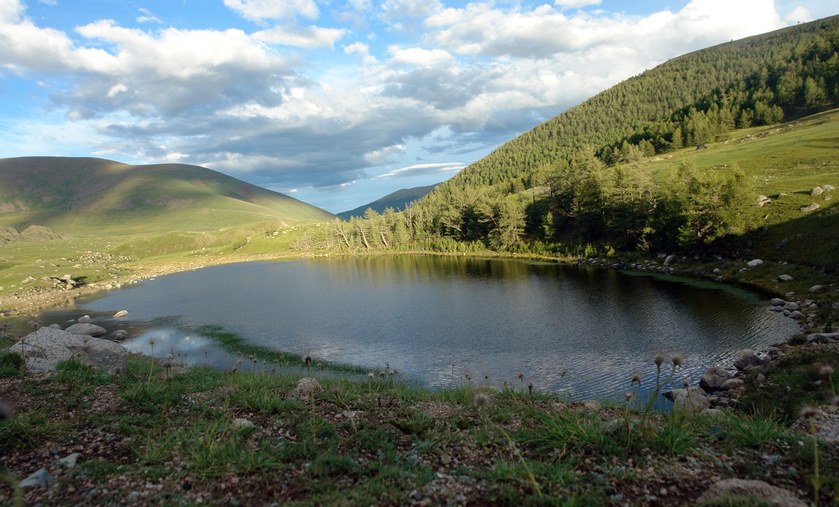 Yestiin Lake